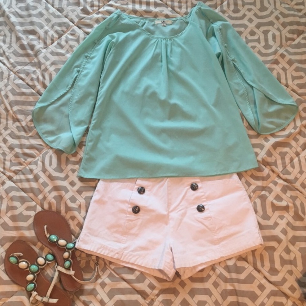 ⭐️SALE White High Waisted Shorts Anchor Buttons